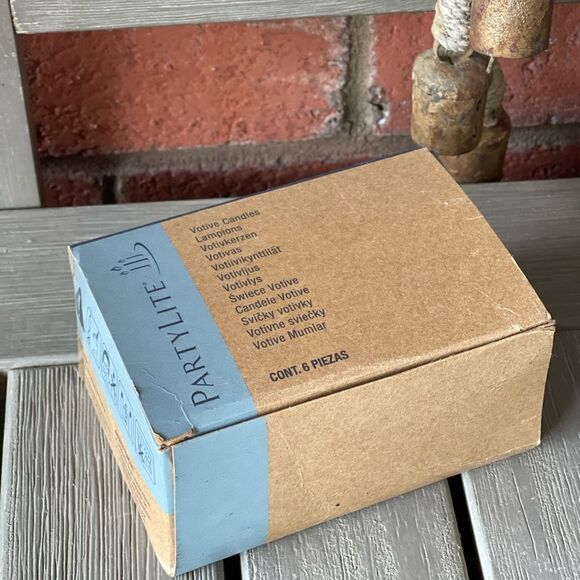 PARTYLITE Vanilla Citron 6 Pack Votives NIB Rare Retired - Picture 6 of 7